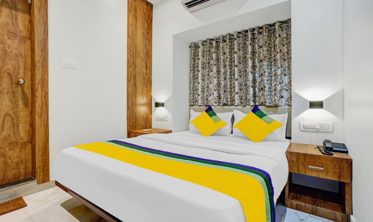 Itsy Hotels Heraa International Bombay Extérieur photo