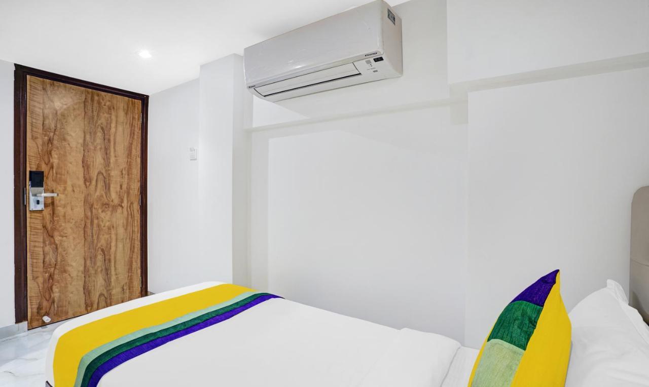 Itsy Hotels Heraa International Bombay Extérieur photo