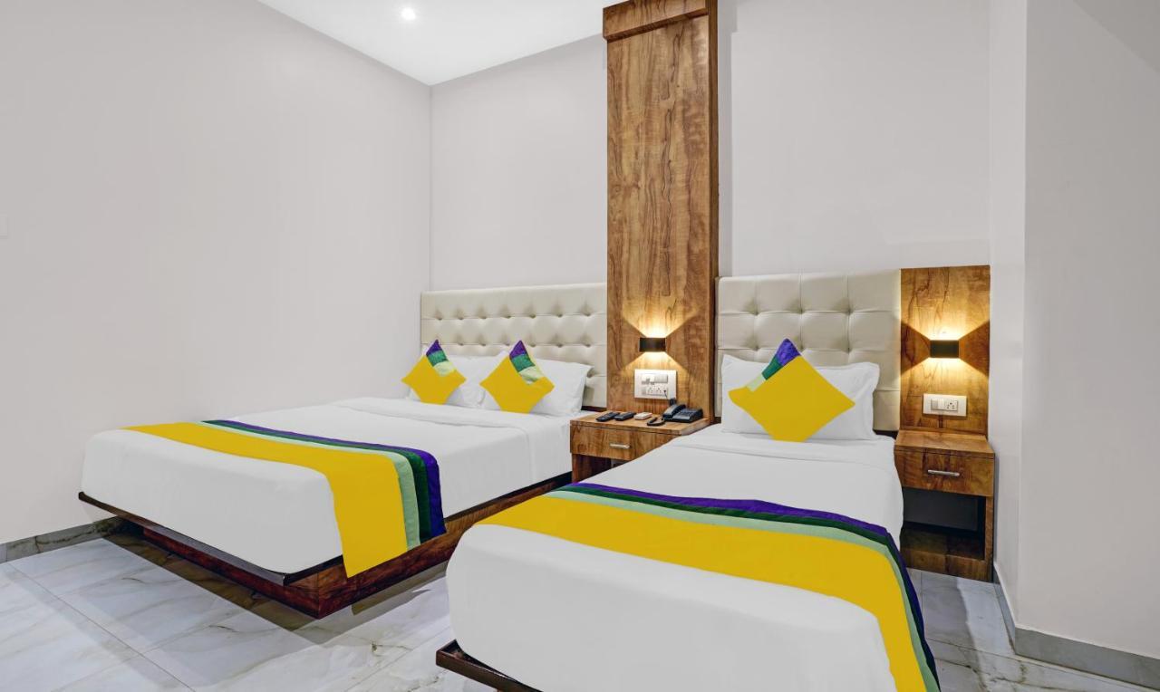 Itsy Hotels Heraa International Bombay Extérieur photo