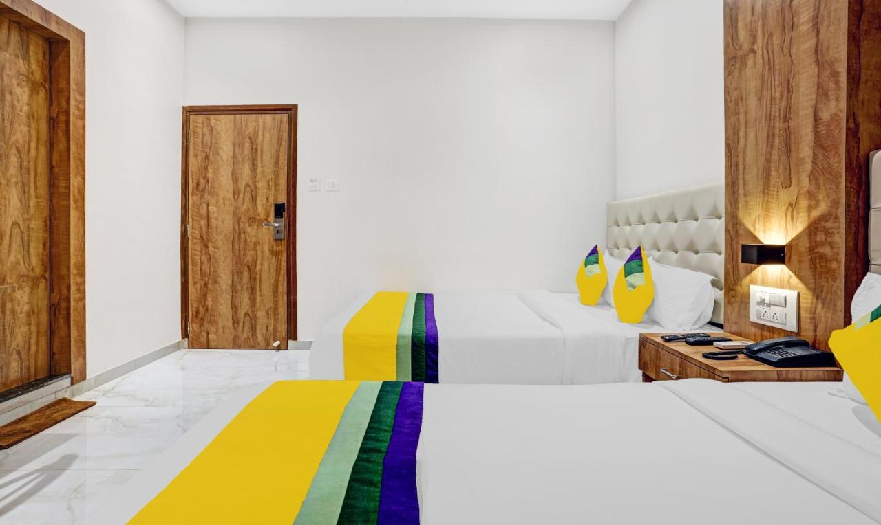 Itsy Hotels Heraa International Bombay Extérieur photo