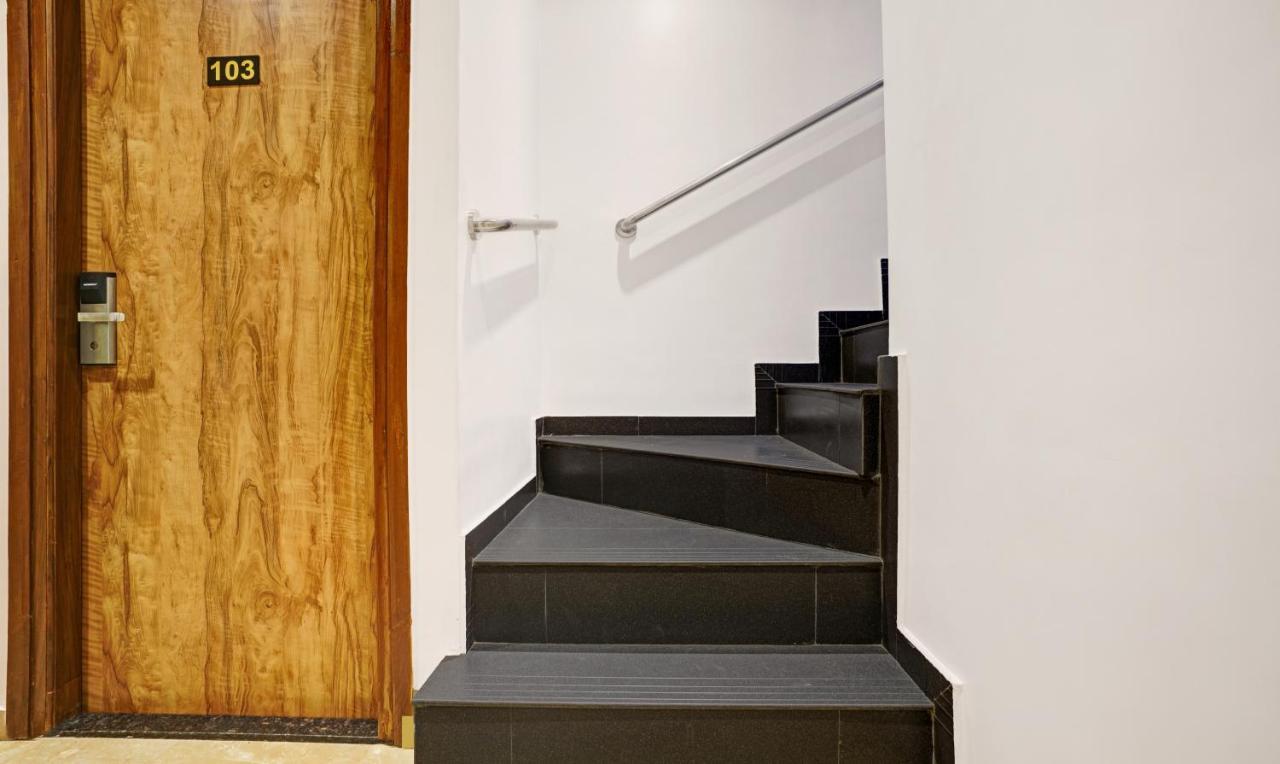Itsy Hotels Heraa International Bombay Extérieur photo