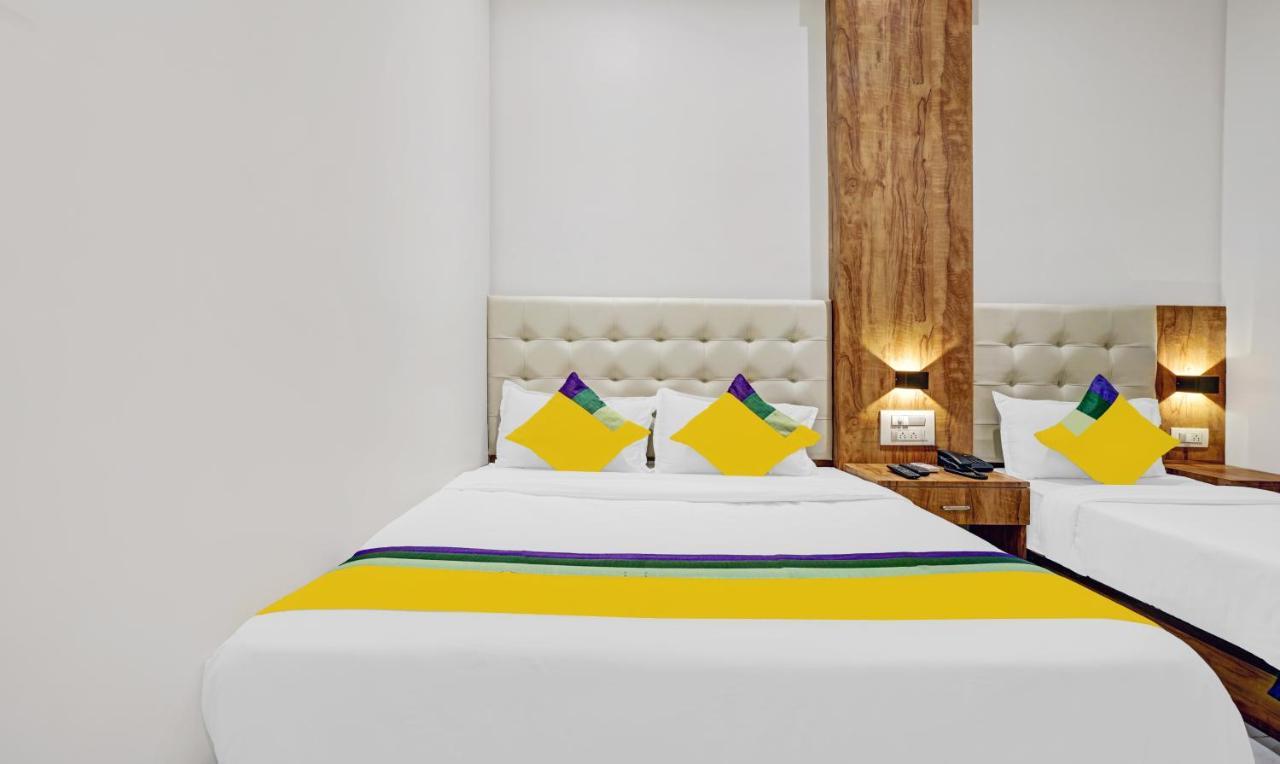 Itsy Hotels Heraa International Bombay Extérieur photo