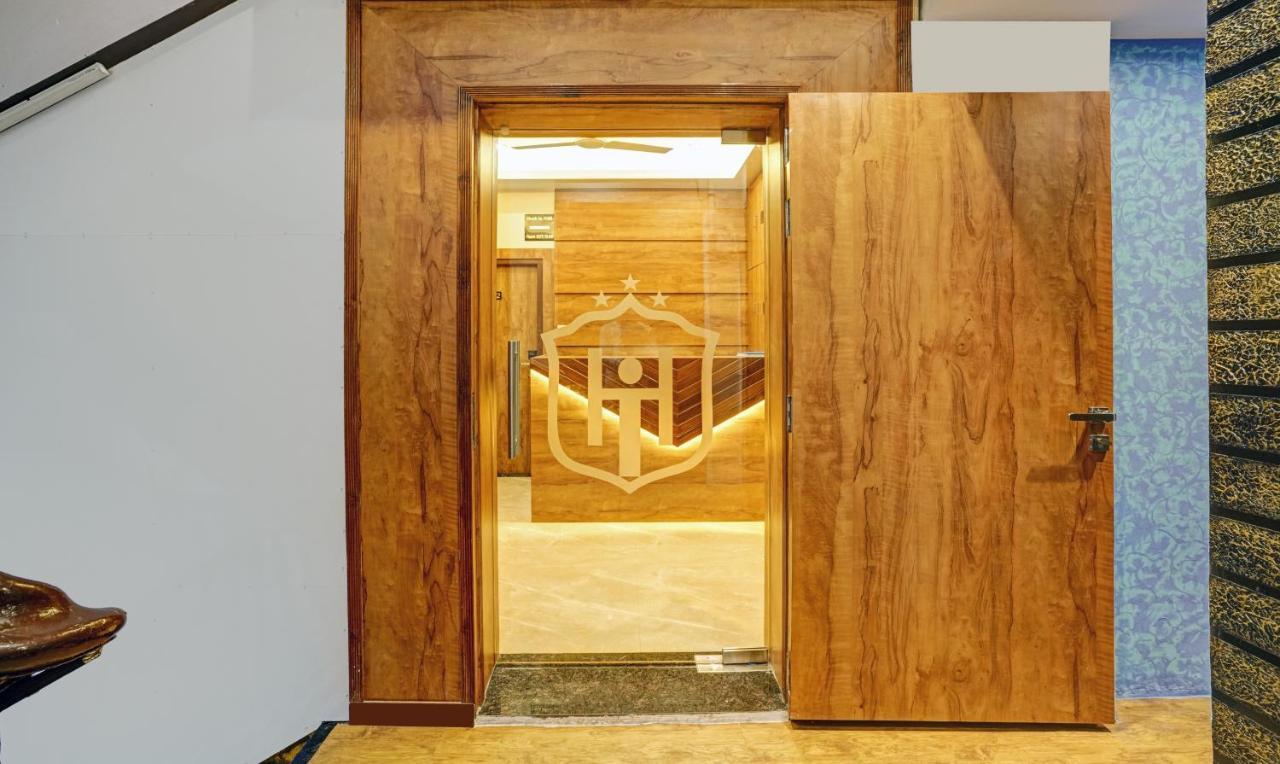 Itsy Hotels Heraa International Bombay Extérieur photo